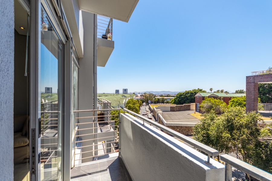 1 Bedroom Property for Sale in Gardens Western Cape